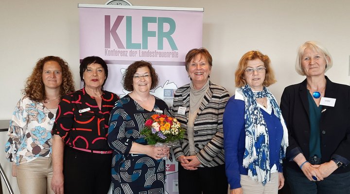 Übergabe der Geschäftsführung für die Landesfrauenräte an das Saarland